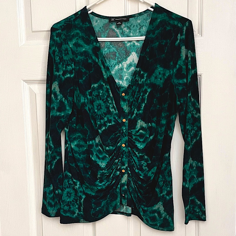 INC International Concepts silky blouse sized Petite M (MP) - Picture 4 of 9